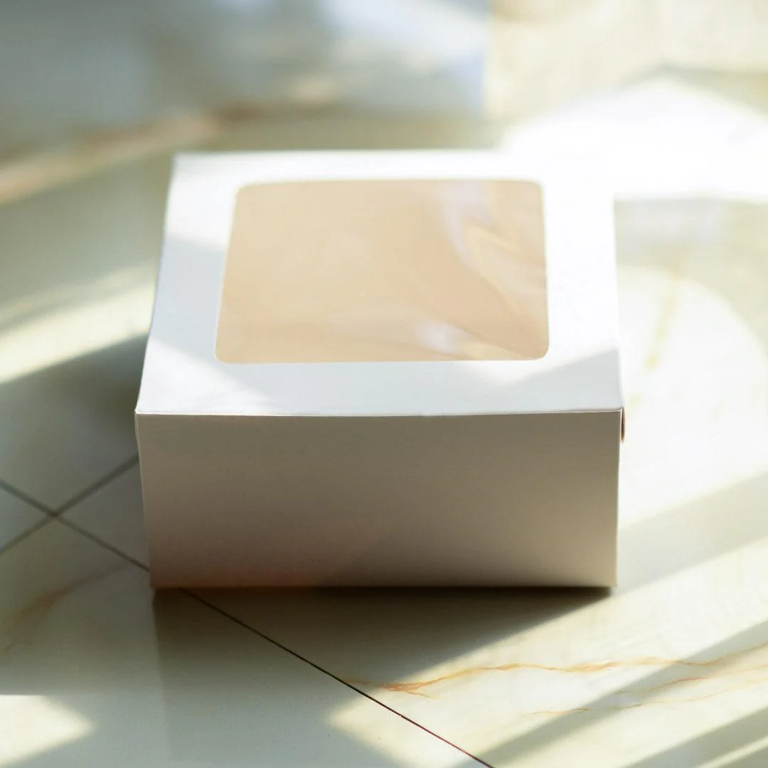 White Cake Box (8.5 x 8.5 x 4)